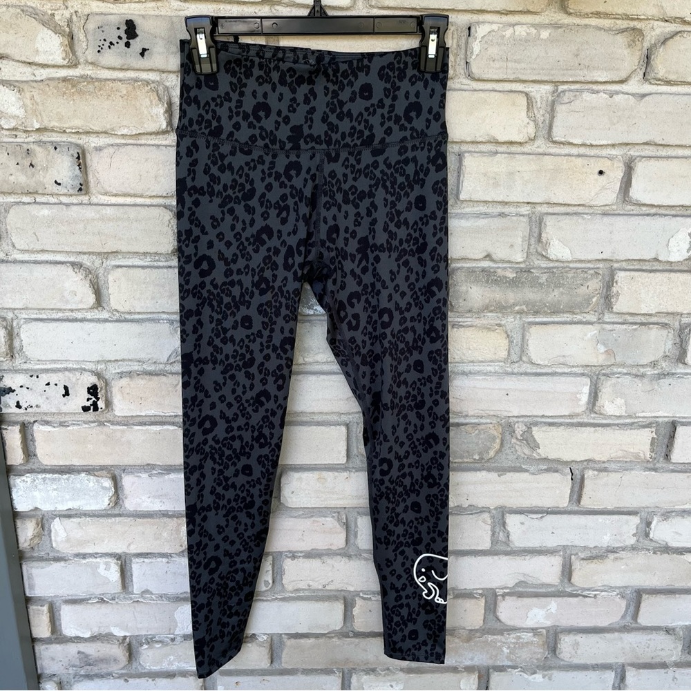 Ivory Ella animal print leggings. NWT